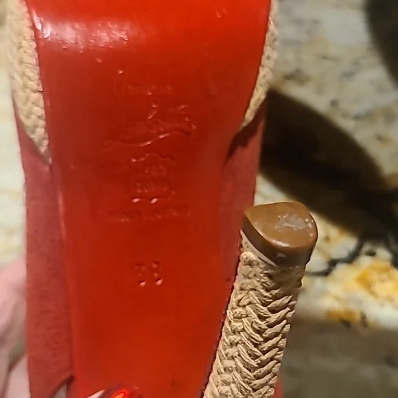 Christian Louboutin heels Sz 38.(#1387)red suede w/ 4.75" heel and 1" platform. - Picture 10 of 17